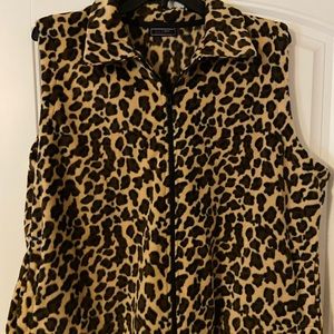 Women’s Effeci Brand Leopard Print Fleece Vest XL/2X NWOT